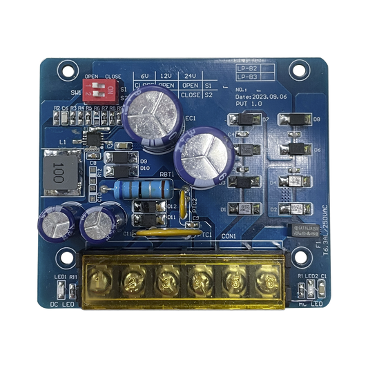 6 o 12 o 24 Vcc @ 1.5 A / Fuente tipo tarjeta/ 1 salida / requiere transformador de entrada  / capacidad de baterÃ­as / baterÃ­as no incluidas.